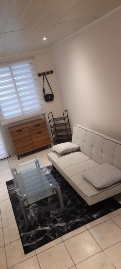 פרפיניין Tres Belle Appartement F1 Bis מראה חיצוני תמונה