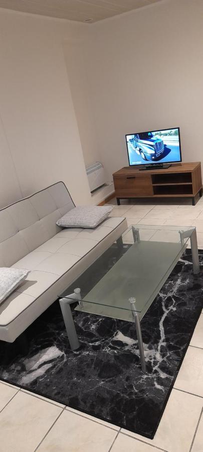 פרפיניין Tres Belle Appartement F1 Bis מראה חיצוני תמונה